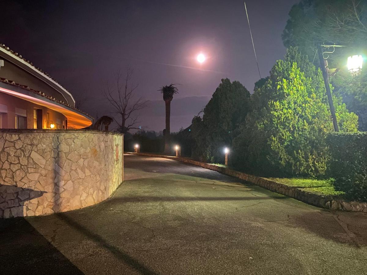 American Motel Cisterna di Latina Bagian luar foto