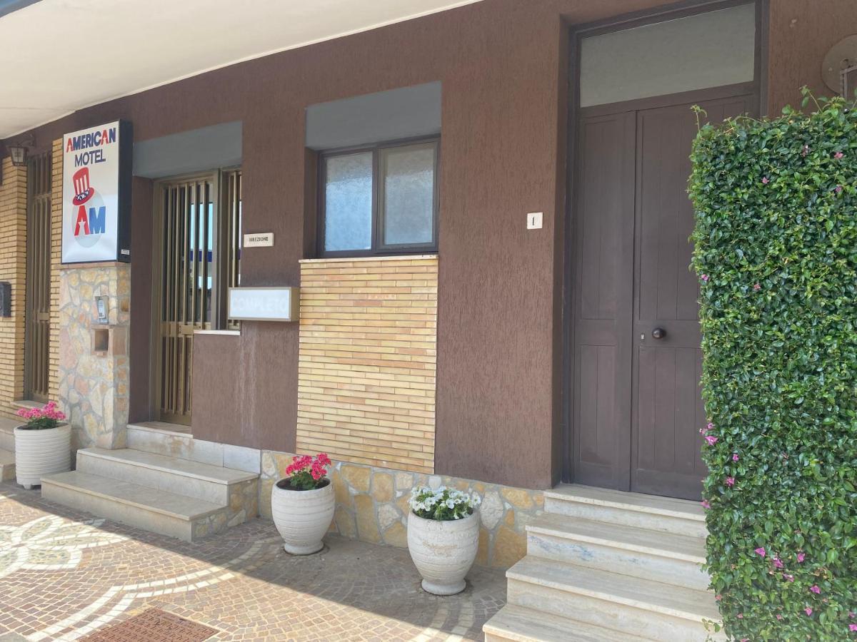 American Motel Cisterna di Latina Bagian luar foto